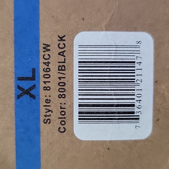 New dockers sweater - Picture 4 of 4